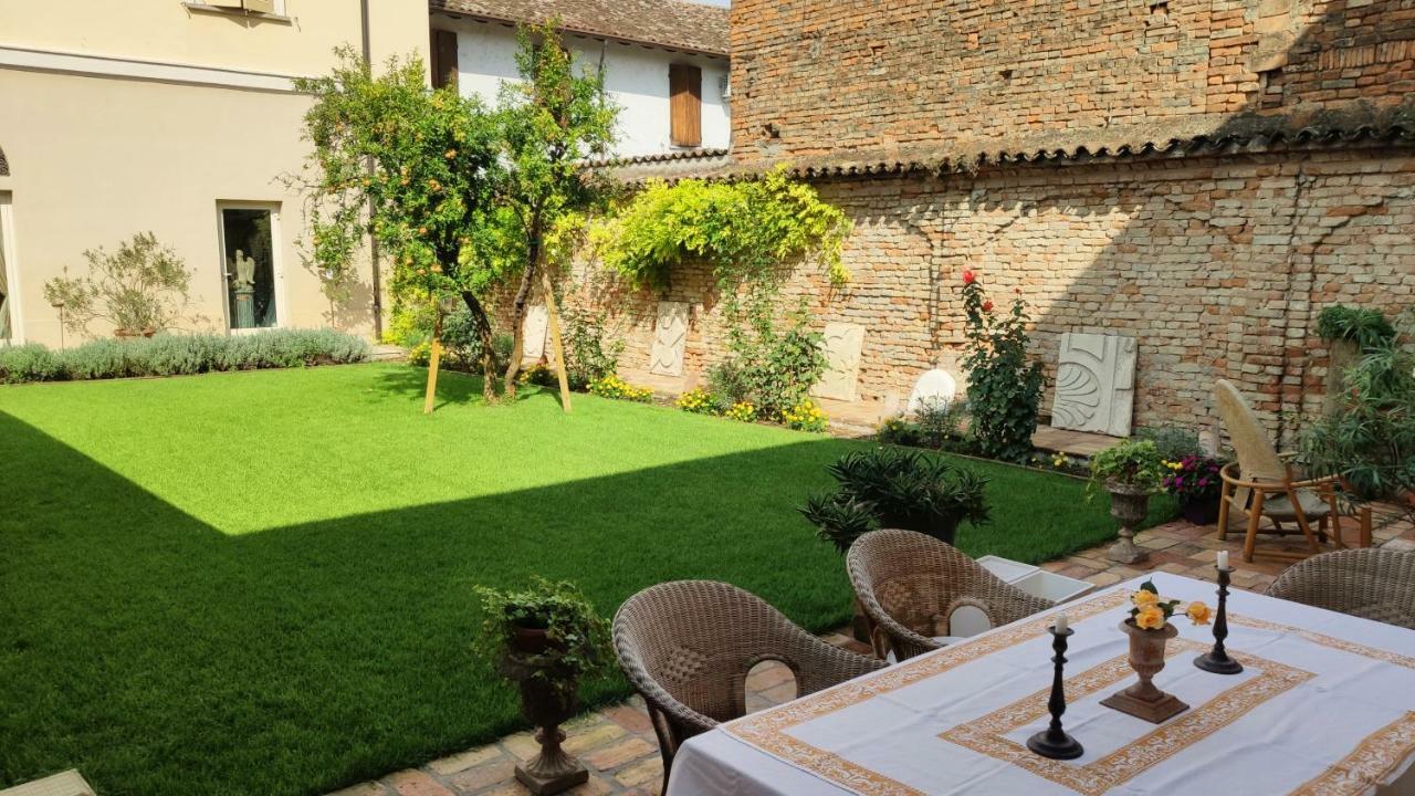 La Casa Nel Borgo Acomodação com café da manhã Piadena Exterior foto